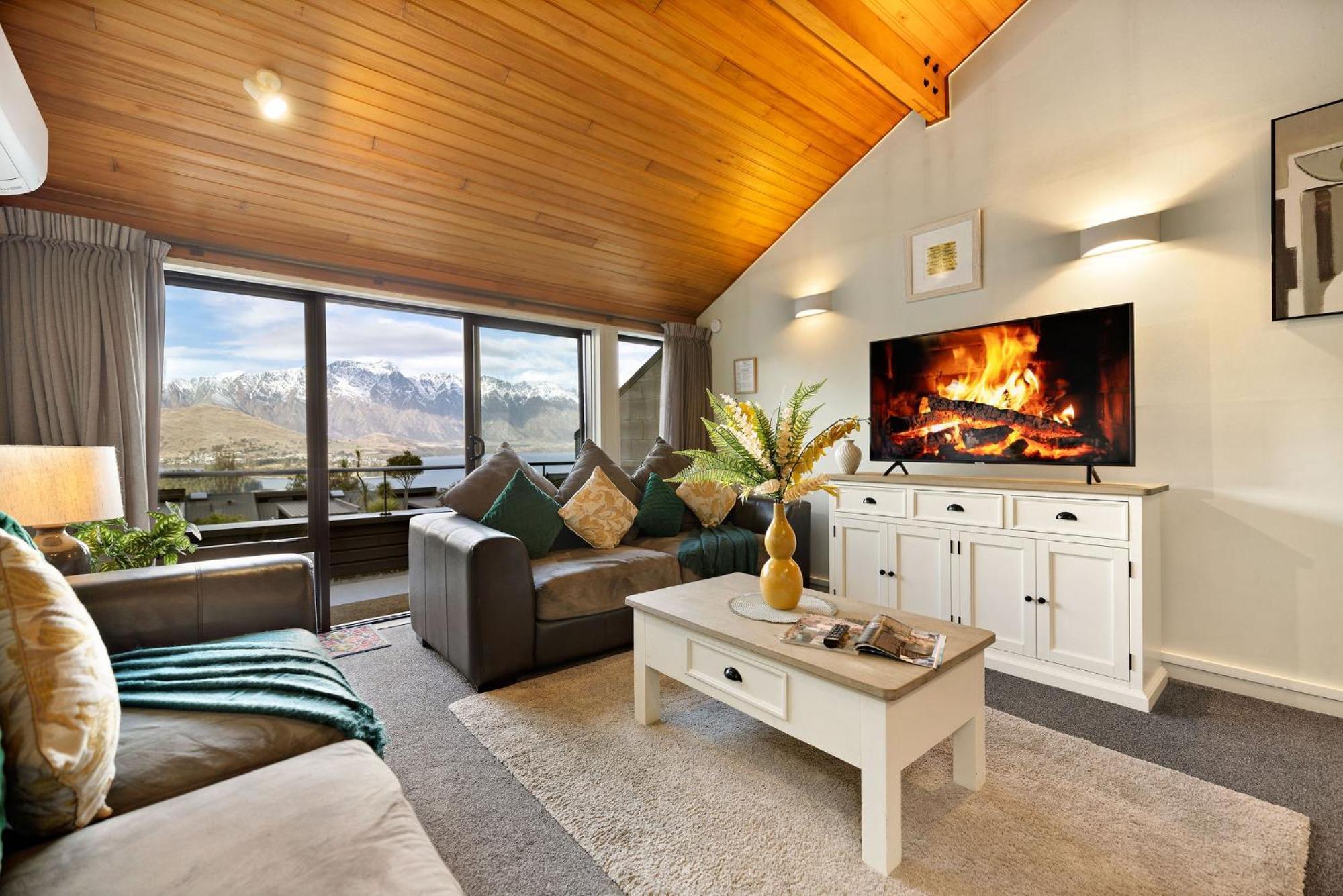 Distinctive Alpine Meadows Apartment Queenstown Bagian luar foto