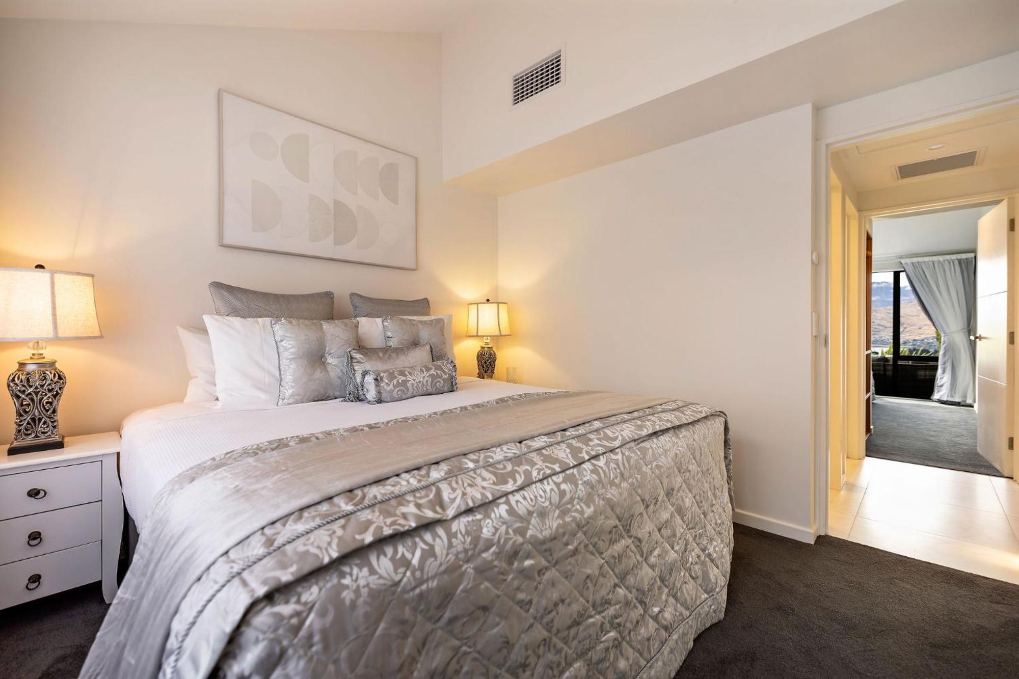 Distinctive Alpine Meadows Apartment Queenstown Bagian luar foto